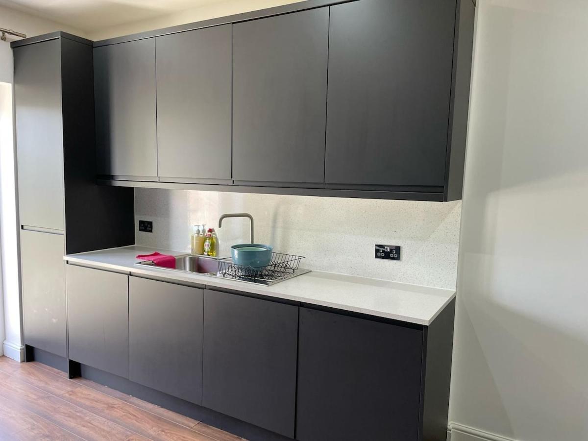 Spacious 3 Bed Flat Belvedere Dartford Exterior foto